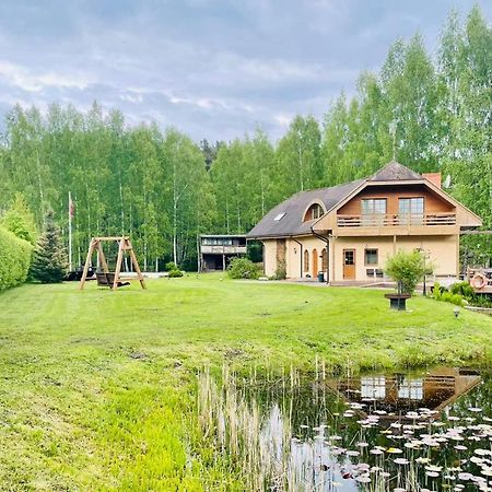 Hotel Piejuras Nams Ķesterciems Esterno foto