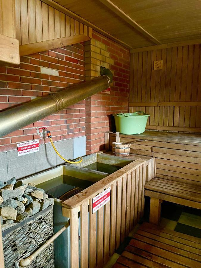 Hotel Piejuras Nams Ķesterciems Esterno foto