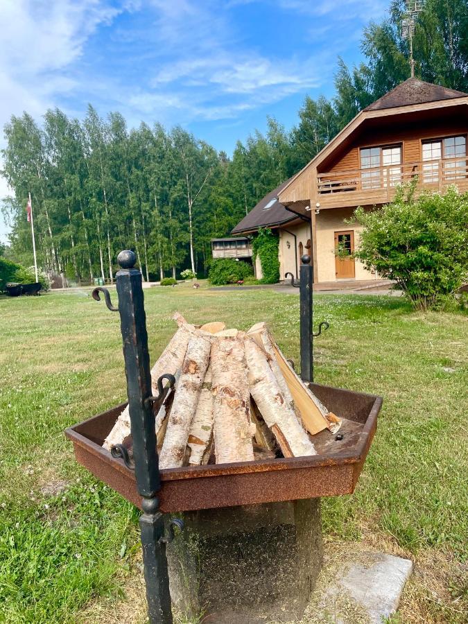 Hotel Piejuras Nams Ķesterciems Esterno foto