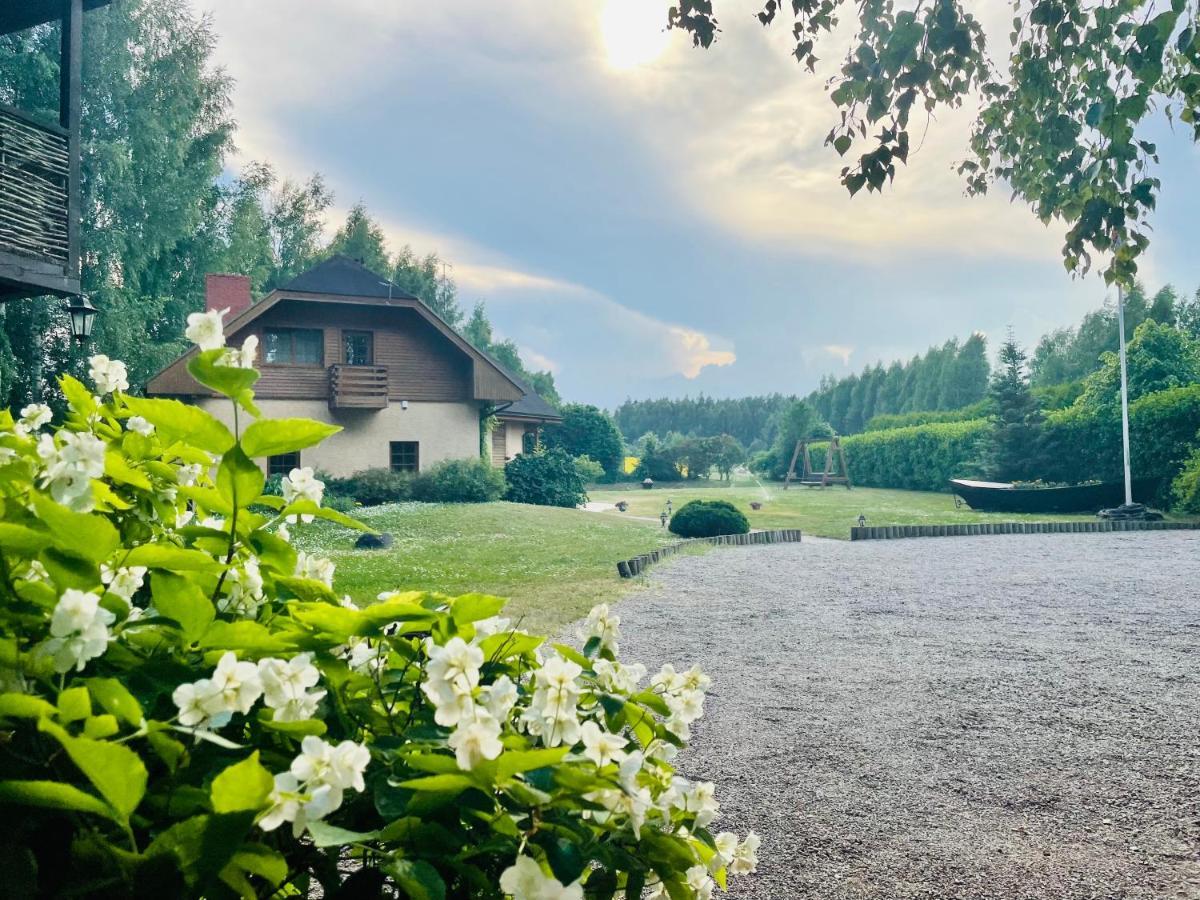 Hotel Piejuras Nams Ķesterciems Esterno foto